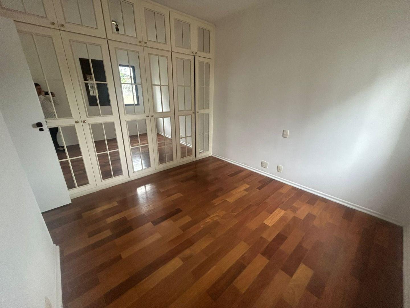 Apartamento, 4 quartos, 156 m² - Foto 13