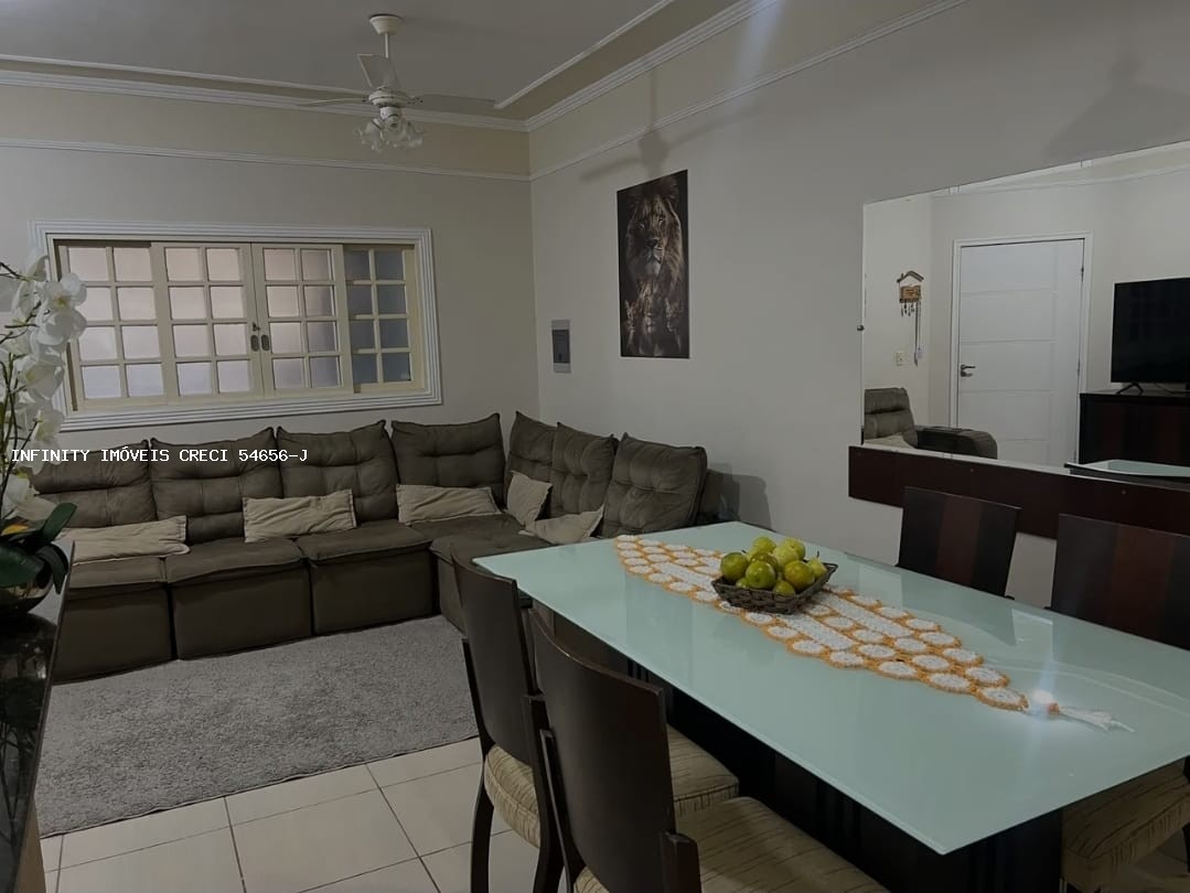 Casa, 3 quartos, 128 m² - Foto 1