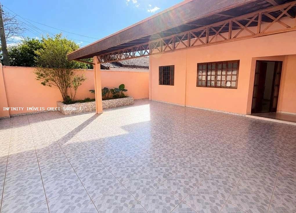 Casa, 4 quartos, 180 m² - Foto 2