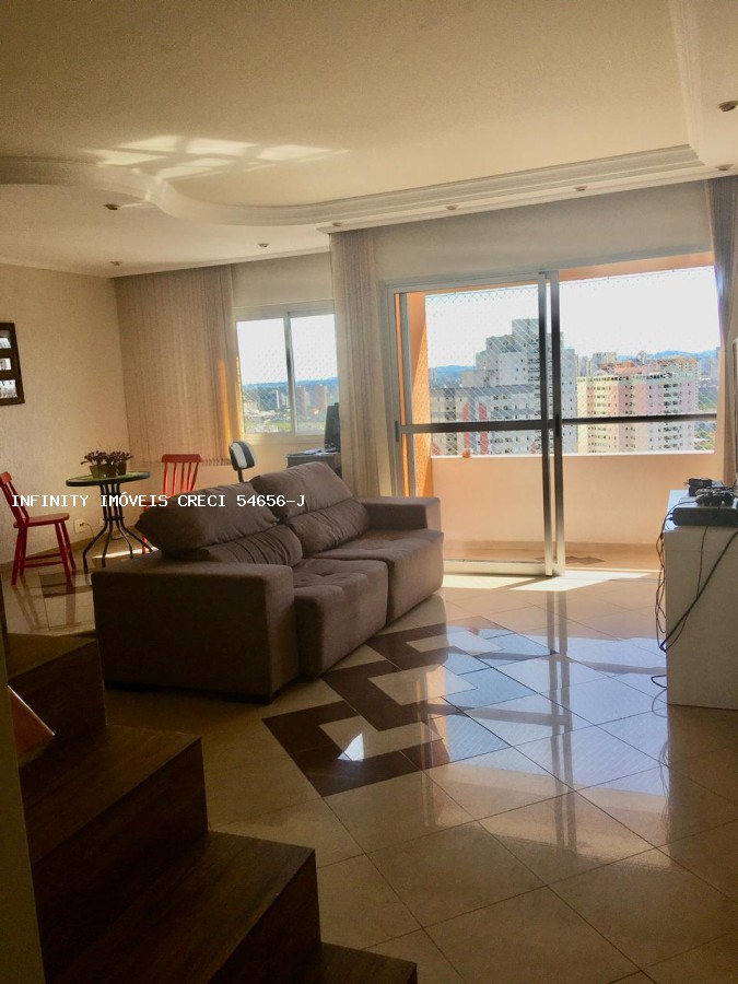 Cobertura, 3 quartos, 206 m² - Foto 1